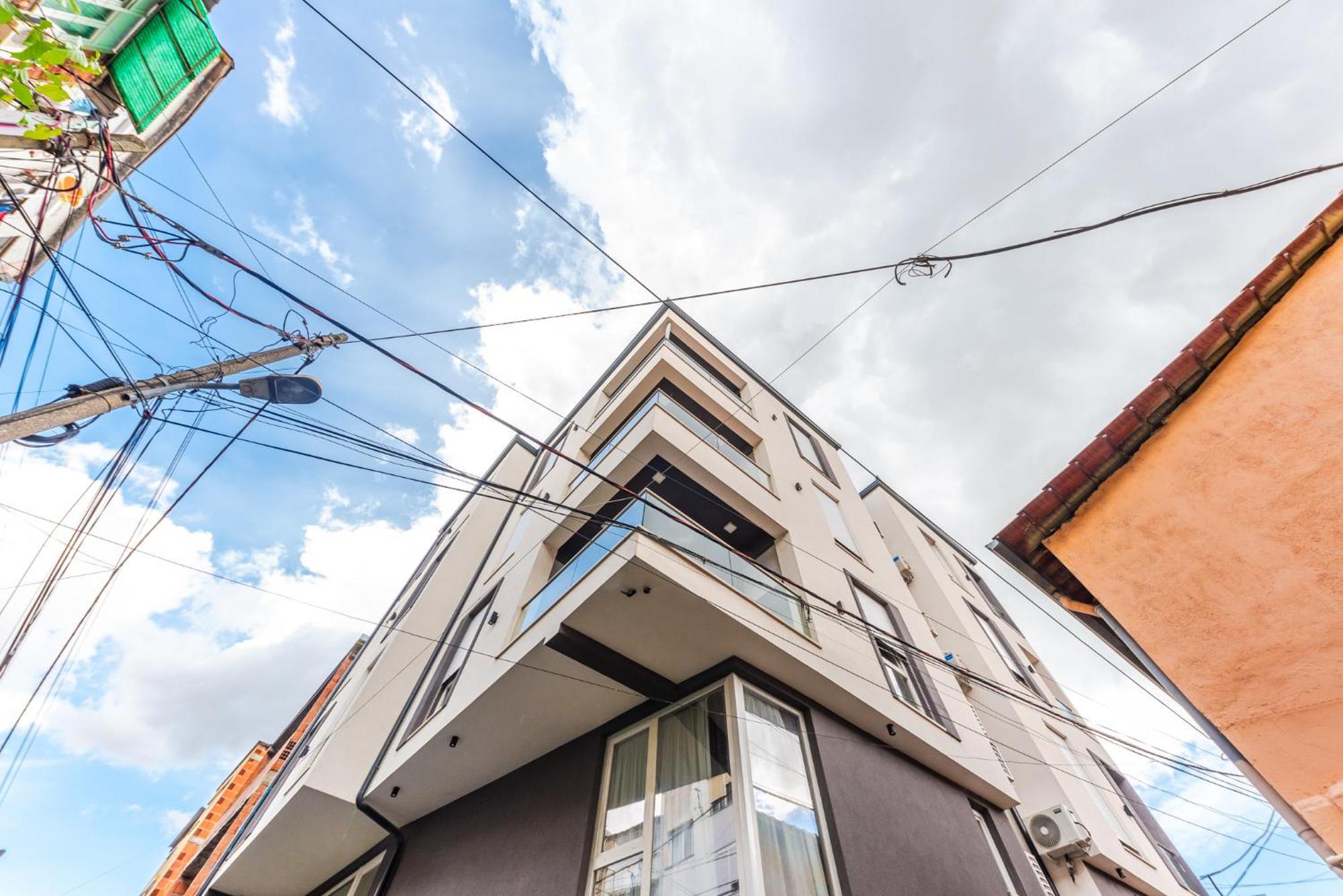 Mumba Apartments By Kondo Stays Tirana Esterno foto