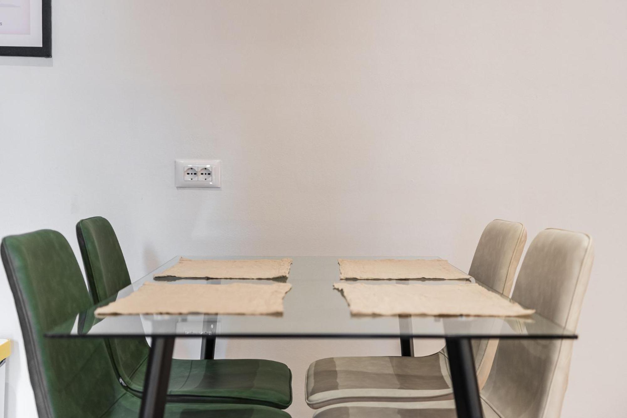Mumba Apartments By Kondo Stays Tirana Esterno foto