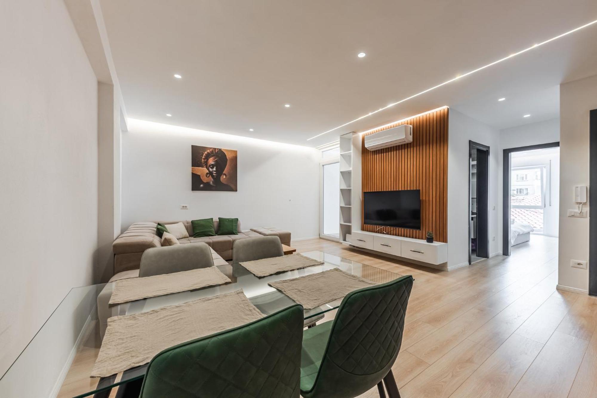 Mumba Apartments By Kondo Stays Tirana Esterno foto
