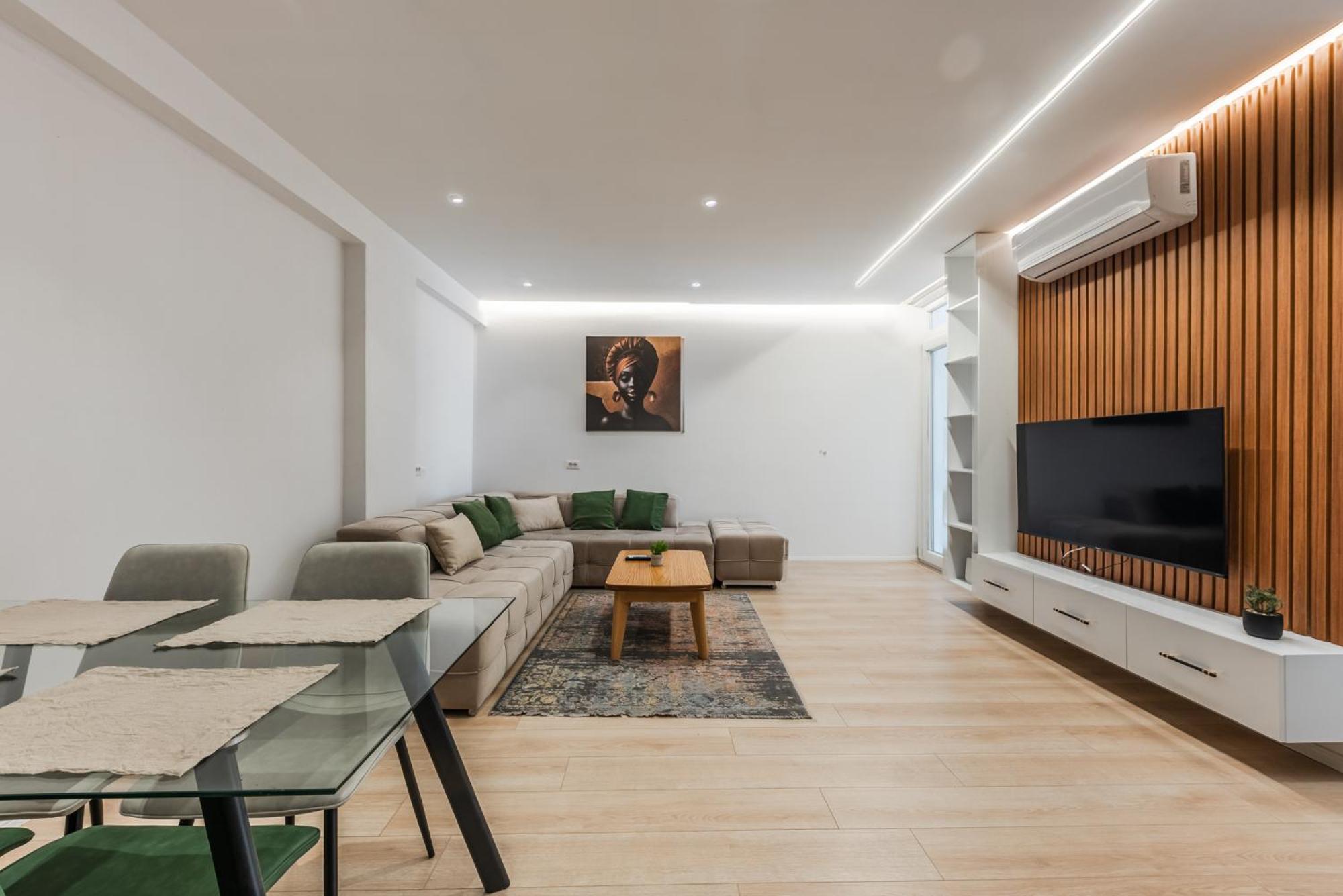 Mumba Apartments By Kondo Stays Tirana Esterno foto